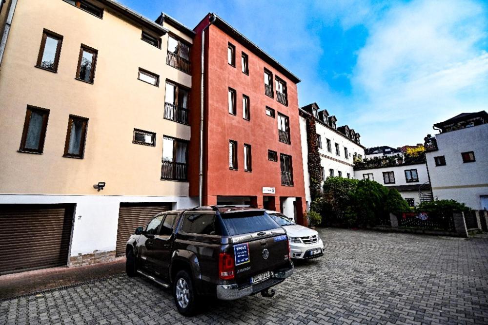 Aparthotel Faust Дечин Экстерьер фото