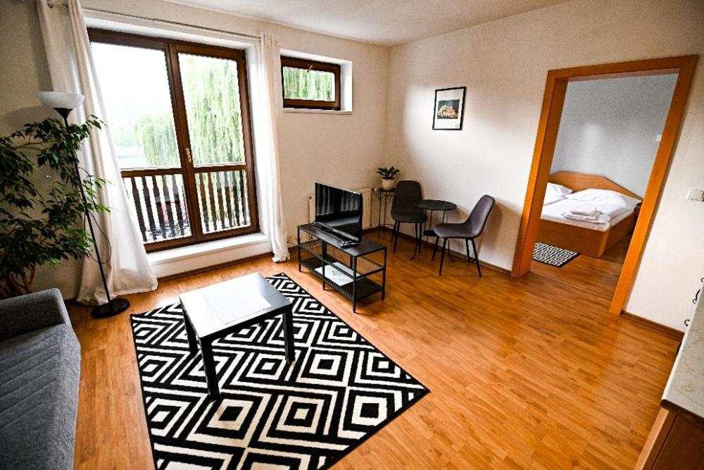 Aparthotel Faust Дечин Экстерьер фото