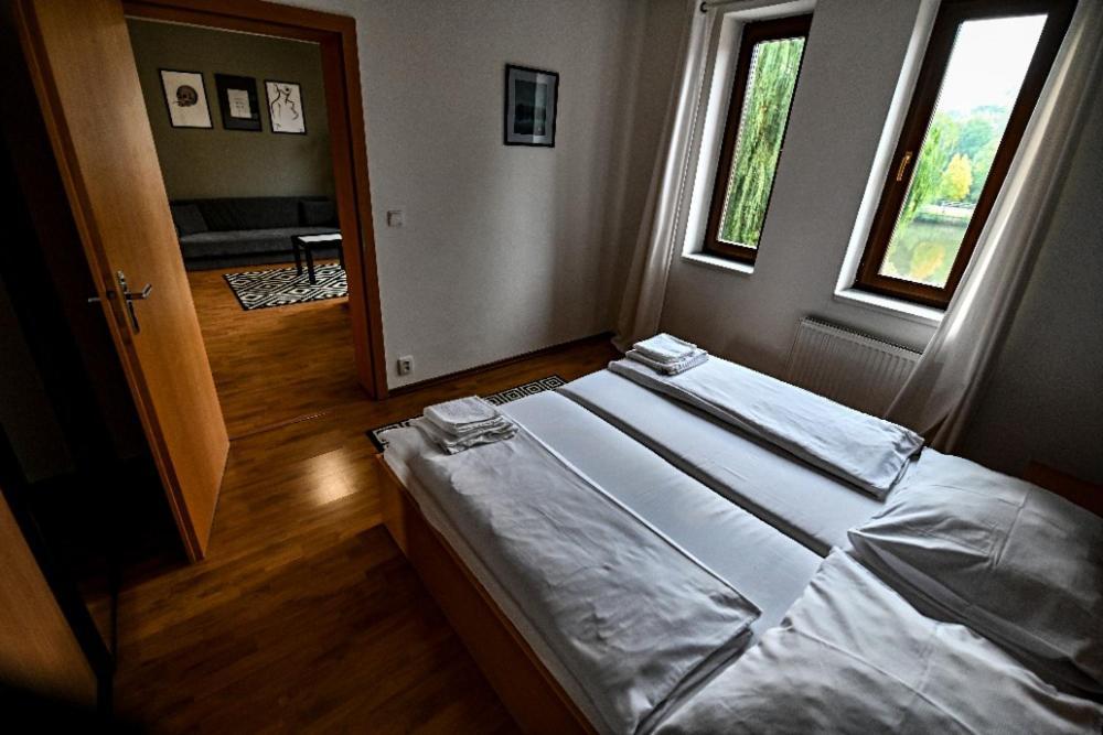 Aparthotel Faust Дечин Экстерьер фото